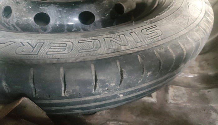 2011 Maruti Alto LXI, Petrol, Manual, 1,26,900 km, tyre