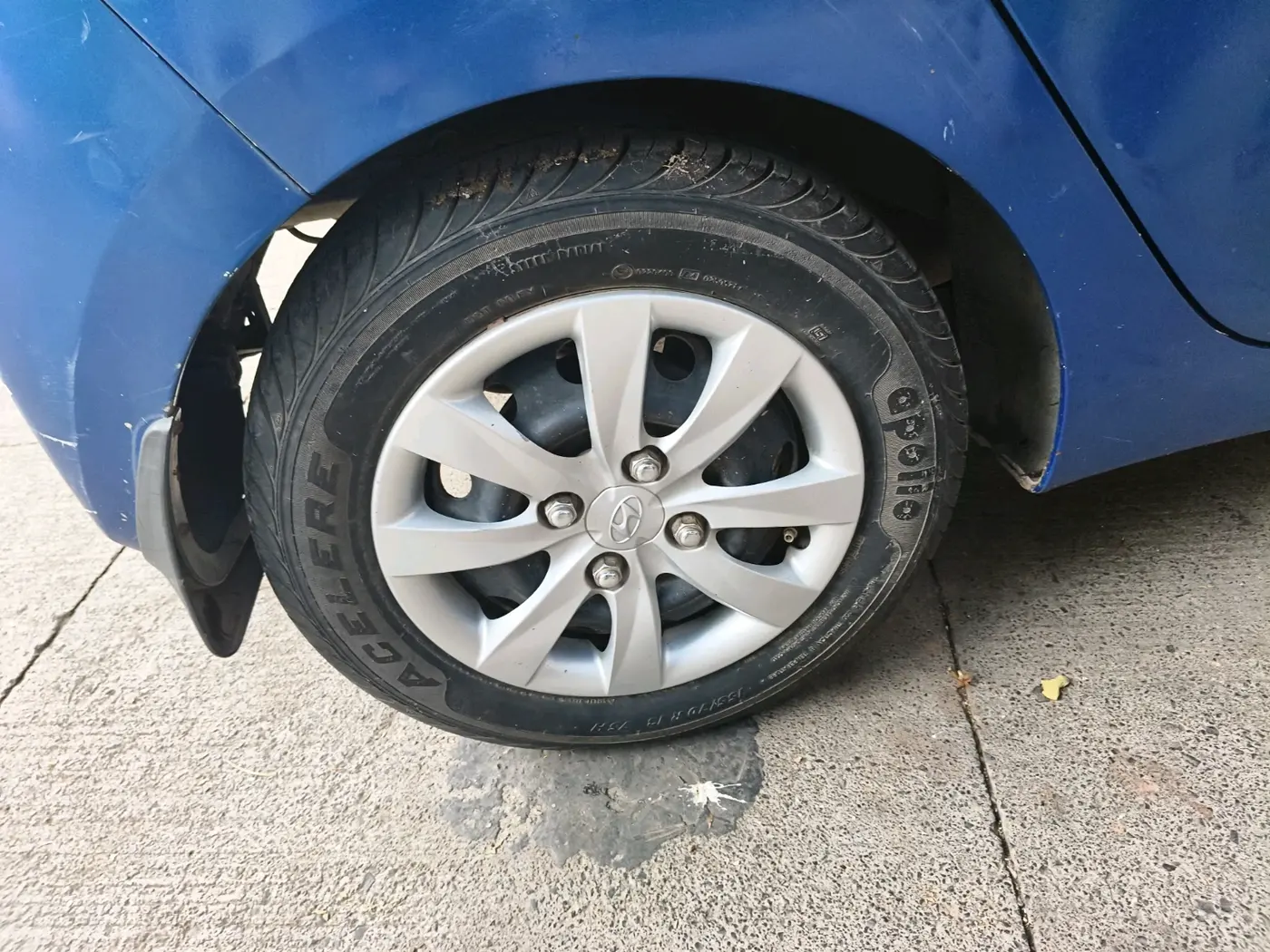 2012 Hyundai Eon MAGNA + LPG, Petrol, Manual, 29,090 km, tyre