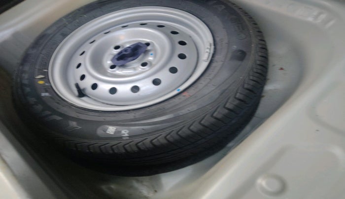 2020 Maruti New Wagon-R LXI 1.0, Petrol, Manual, 5,603 km, tyre