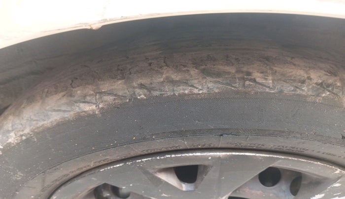 2013 Hyundai Grand i10 MAGNA 1.2 KAPPA VTVT, CNG, Manual, 82,134 km, tyre