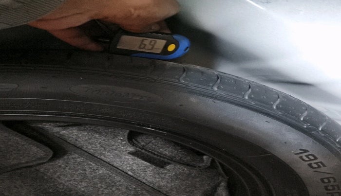 2024 Hyundai VENUE S (O) 1.0 Turbo Petrol DCT, Petrol, Automatic, 15,217 km, tyre