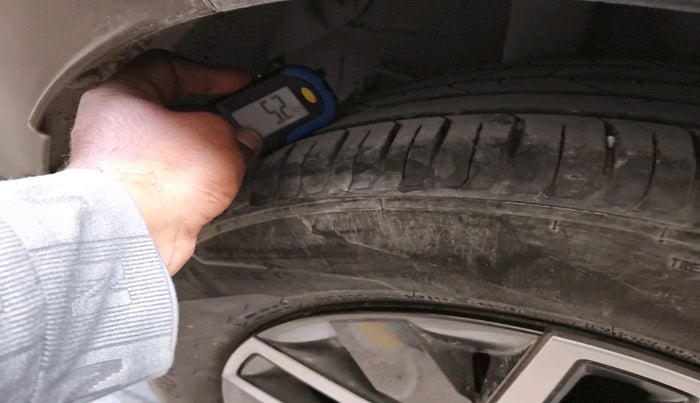 2024 Hyundai VENUE S (O) 1.0 Turbo Petrol DCT, Petrol, Automatic, 15,217 km, tyre