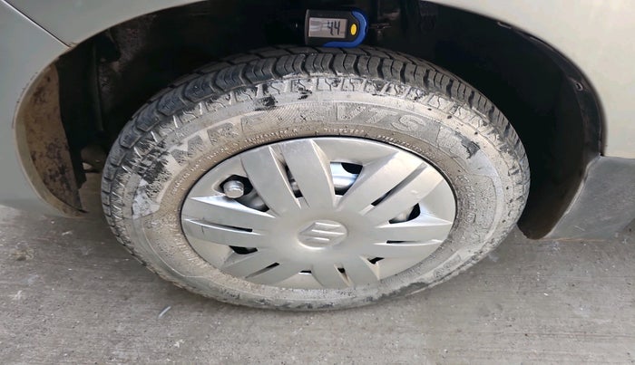 2015 Maruti Alto 800 LXI, Petrol, Manual, 48,729 km, tyre