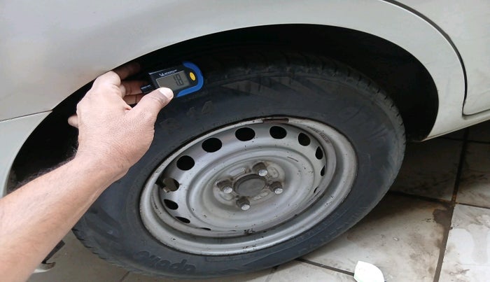 2016 Nissan Sunny XE D, Diesel, Manual, 72,238 km, tyre