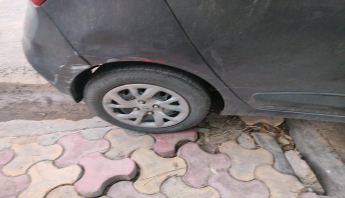 2017 Hyundai Grand i10 SPORTZ 1.2 KAPPA VTVT, Petrol, Manual, 1,08,029 km, tyre