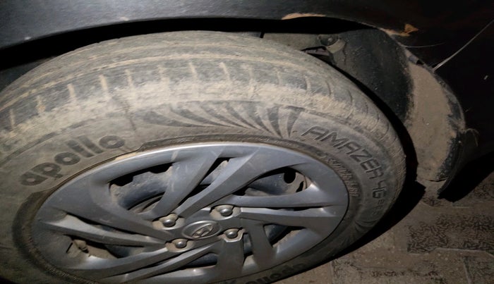 2021 Hyundai AURA S 1.2, Petrol, Manual, 40,051 km, tyre