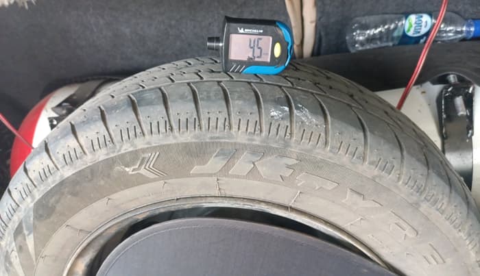 2018 Maruti Celerio VXI CNG, CNG, Manual, 51,582 km, tyre