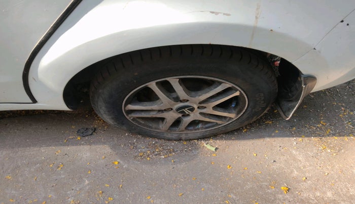 2017 Tata Zest XE PETROL, CNG, Manual, 59,420 km, tyre