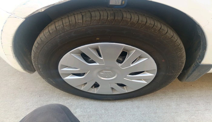 2011 Maruti Ritz VDI, Diesel, Manual, 1,83,673 km, tyre