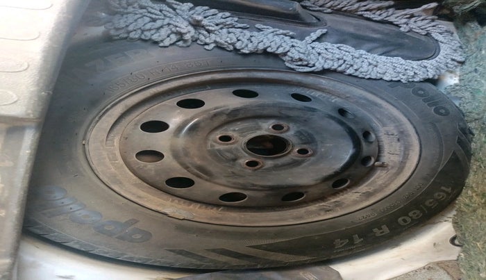 2011 Maruti Ritz VDI, Diesel, Manual, 1,83,673 km, tyre