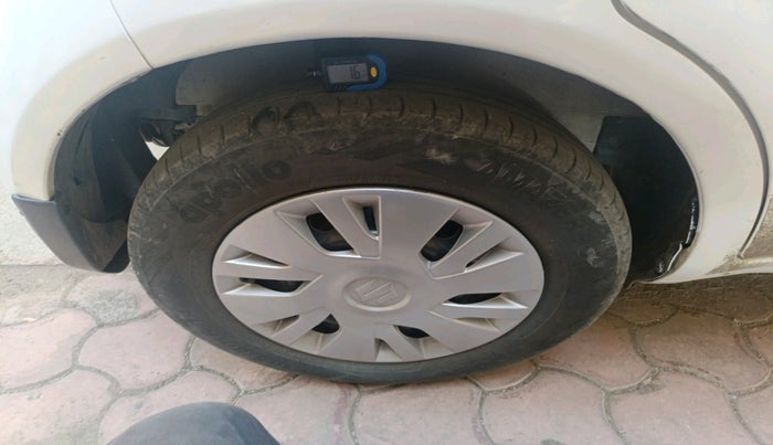 2011 Maruti Ritz VDI, Diesel, Manual, 1,83,673 km, tyre