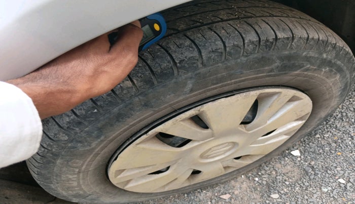 2012 Maruti Swift VDI, Diesel, Manual, 2,46,225 km, tyre