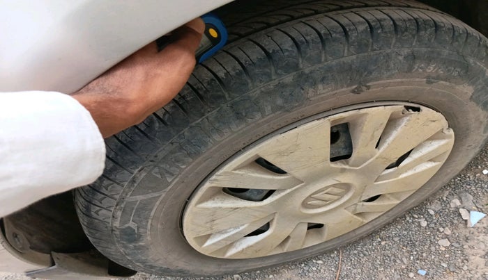 2012 Maruti Swift VDI, Diesel, Manual, 2,46,225 km, tyre