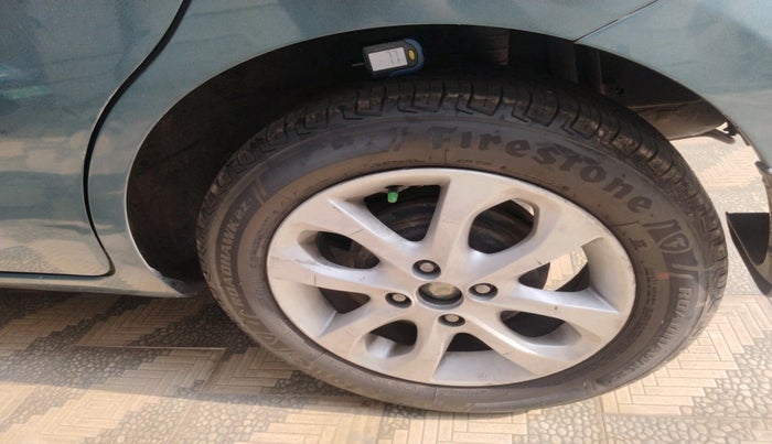 2015 Nissan Micra XV CVT, Petrol, Automatic, 40,147 km, tyre