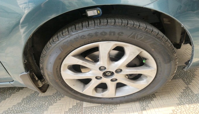 2015 Nissan Micra XV CVT, Petrol, Automatic, 40,147 km, tyre