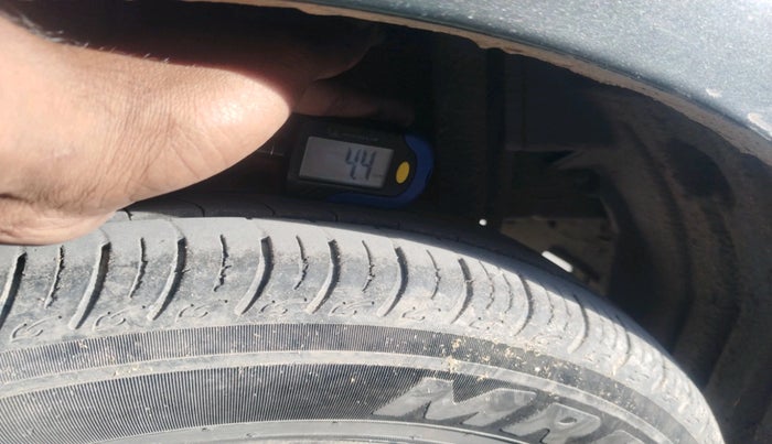 2024 Tata Tiago XT CNG, CNG, Manual, 63,947 km, tyre