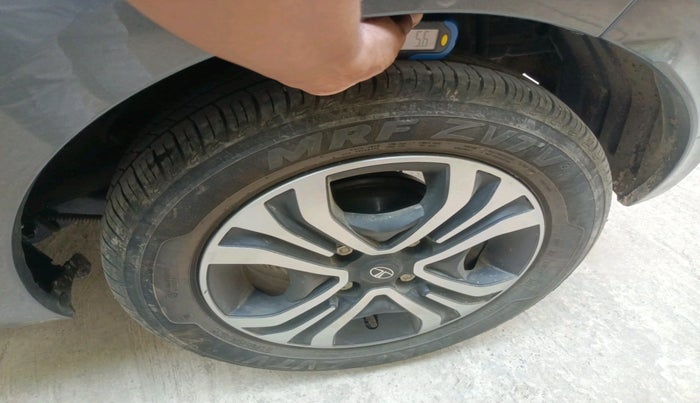 2024 Tata Tiago XTA PETROL, Petrol, Automatic, 6,954 km, tyre