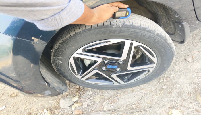 2024 Hyundai GRAND I10 NIOS ASTA AMT 1.2 KAPPA VTVT, Petrol, Automatic, 45,000 km, tyre