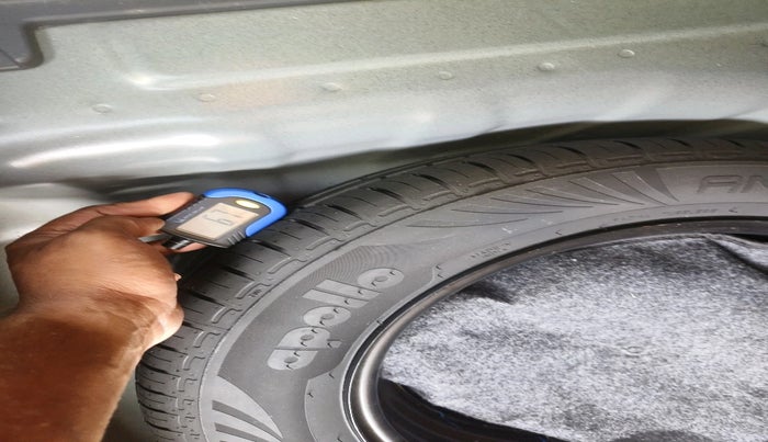 2024 Hyundai GRAND I10 NIOS ASTA AMT 1.2 KAPPA VTVT, Petrol, Automatic, 45,000 km, tyre