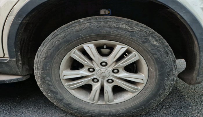 2013 Ssangyong Rexton RX7, Diesel, Automatic, 97,622 km, tyre