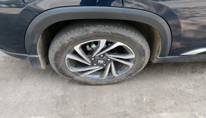 2025 Maruti Grand Vitara ALPHA SMART HYBRID AT, Petrol, Automatic, 1,788 km, tyre