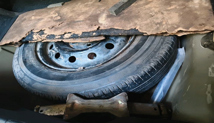 2013 Maruti Swift Dzire VXI, Petrol, Manual, 84,959 km, tyre