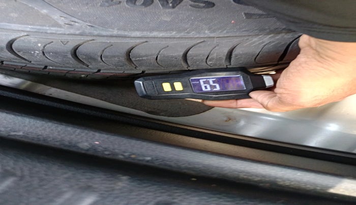 2023 KIA SELTOS HTK PLUS 1.5 IMT, Petrol, Manual, 1,08,298 km, tyre