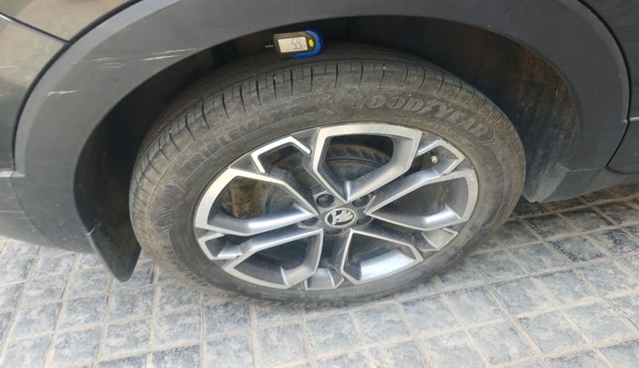 2022 Skoda KUSHAQ STYLE 1.5L TSI MT, Petrol, Manual, 67,172 km, tyre