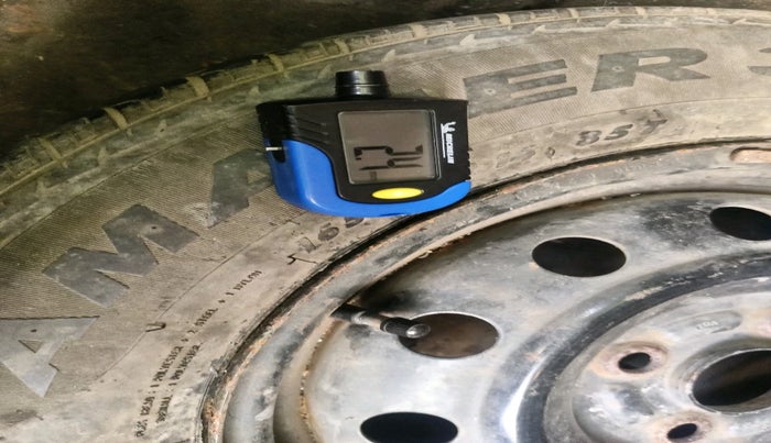 2010 Maruti Swift Dzire VXI, Petrol, Manual, 73,357 km, tyre