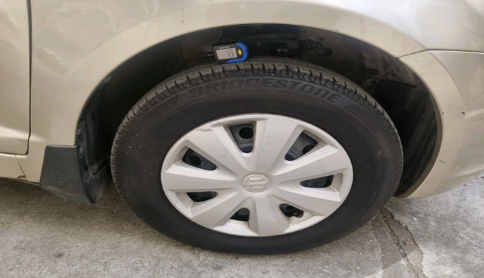 2010 Maruti Swift Dzire VXI, Petrol, Manual, 73,357 km, tyre