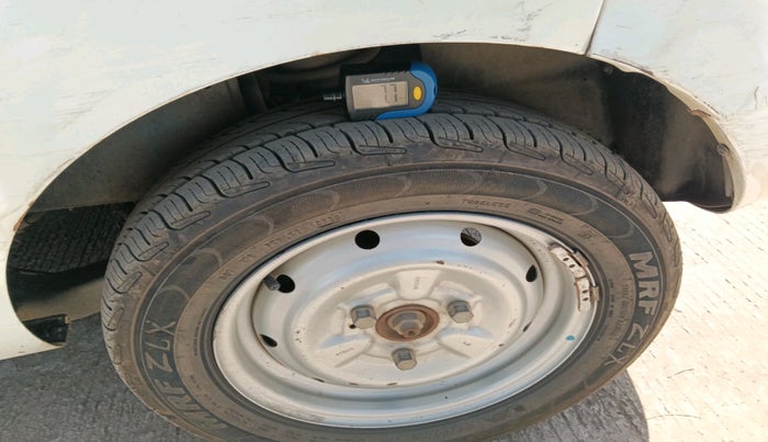 2013 Tata Nano LX, Petrol, Manual, 31,376 km, tyre