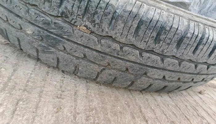 2013 Tata Nano LX, Petrol, Manual, 31,376 km, tyre