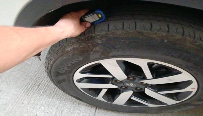 2021 Tata Harrier XZ PLUS 2.0L DUAL TONE, Diesel, Manual, 1,00,507 km, tyre