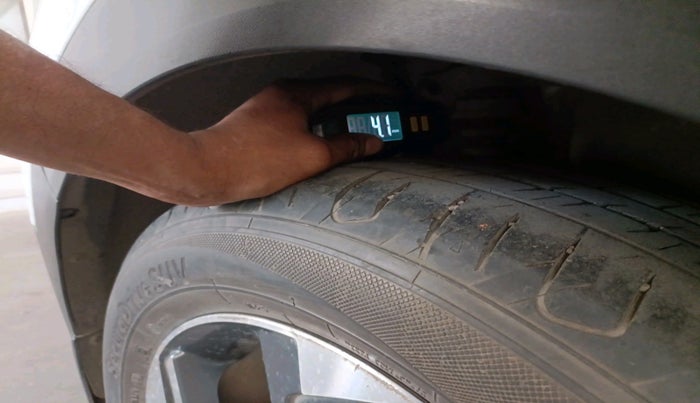 2018 Hyundai Creta SX (O) 1.6 DIESEL, Diesel, Manual, 1,37,685 km, tyre