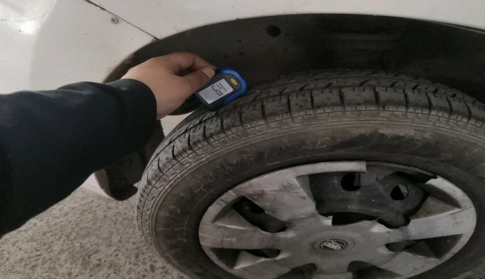 2011 Maruti Wagon R 1.0 LXI, Petrol, Manual, 1,53,374 km, tyre