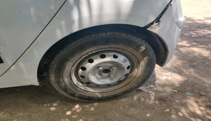 2015 Hyundai i10 ERA 1.1, CNG, Manual, 94,696 km, tyre