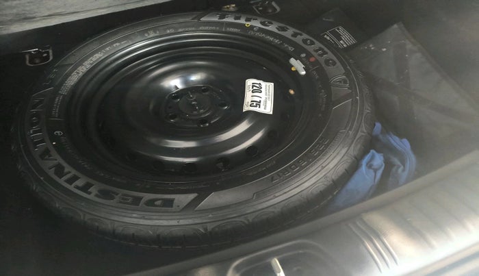 2021 Jeep Compass MODEL S (O) 1.4 PETROL DCT, Petrol, Automatic, 62,070 km, tyre