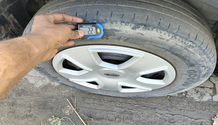 2018 Mahindra XUV500 W7, Diesel, Manual, 1,59,256 km, tyre