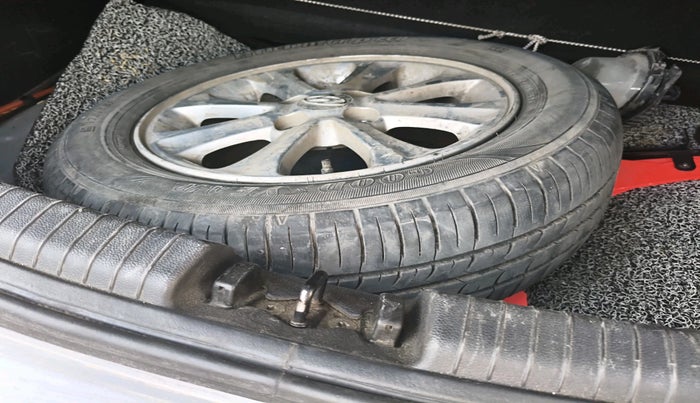 2014 Hyundai Grand i10 ASTA 1.2 KAPPA VTVT, Petrol, Manual, 83,455 km, tyre