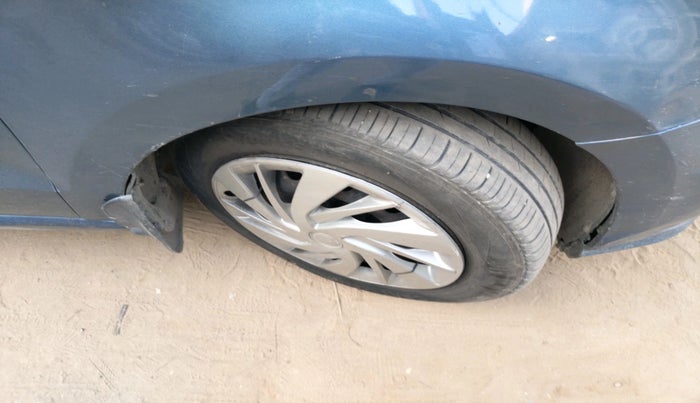 2017 Volkswagen Ameo COMFORTLINE 1.5L, Diesel, Manual, 1,50,637 km, tyre