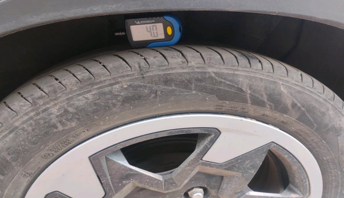 2024 Hyundai EXTER SX 1.2 MT Hy-CNG Duo , CNG, Manual, 52,915 km, tyre