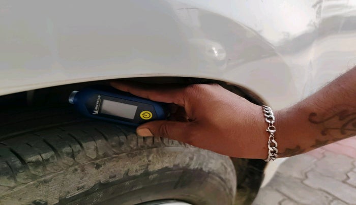 2019 Maruti Dzire VXI, Petrol, Manual, 35,097 km, tyre