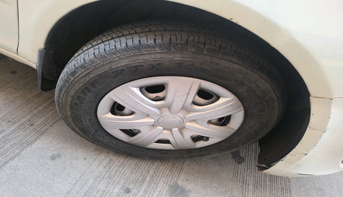 2011 Skoda Fabia AMBIENTE 1.4 PD TDI, Diesel, Manual, 1,50,568 km, tyre