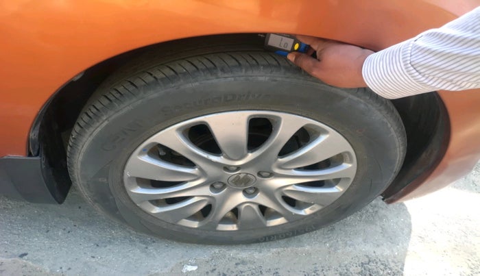 2017 Maruti Baleno ZETA CVT PETROL 1.2, Petrol, Automatic, 1,03,424 km, tyre