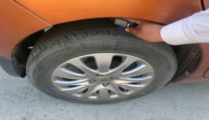 2017 Maruti Baleno ZETA CVT PETROL 1.2, Petrol, Automatic, 1,03,424 km, tyre