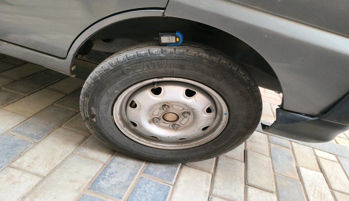 2021 Maruti Eeco 5 STR AC CNG, CNG, Manual, 96,511 km, tyre