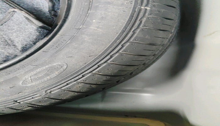 2021 KIA SONET GTX PLUS 1.0 DCT, Petrol, Automatic, 28,029 km, tyre