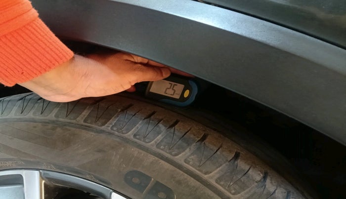 2021 KIA SONET HTX 1.0 IMT, Petrol, Manual, 41,975 km, tyre