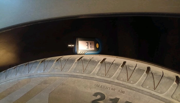 2021 KIA SONET HTX 1.0 IMT, Petrol, Manual, 41,975 km, tyre