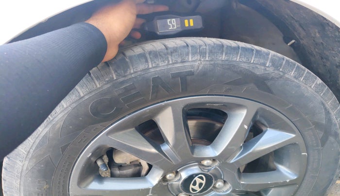 2020 Hyundai Elite i20 SPORTZ PLUS 1.2, Petrol, Manual, 1,38,796 km, tyre